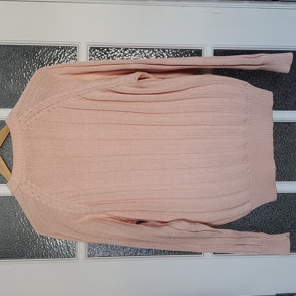 Saks Fifth Avenue sweater - Picture 2 of 6